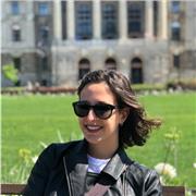 Studentessa universitaria per ripetizioni in varie materie